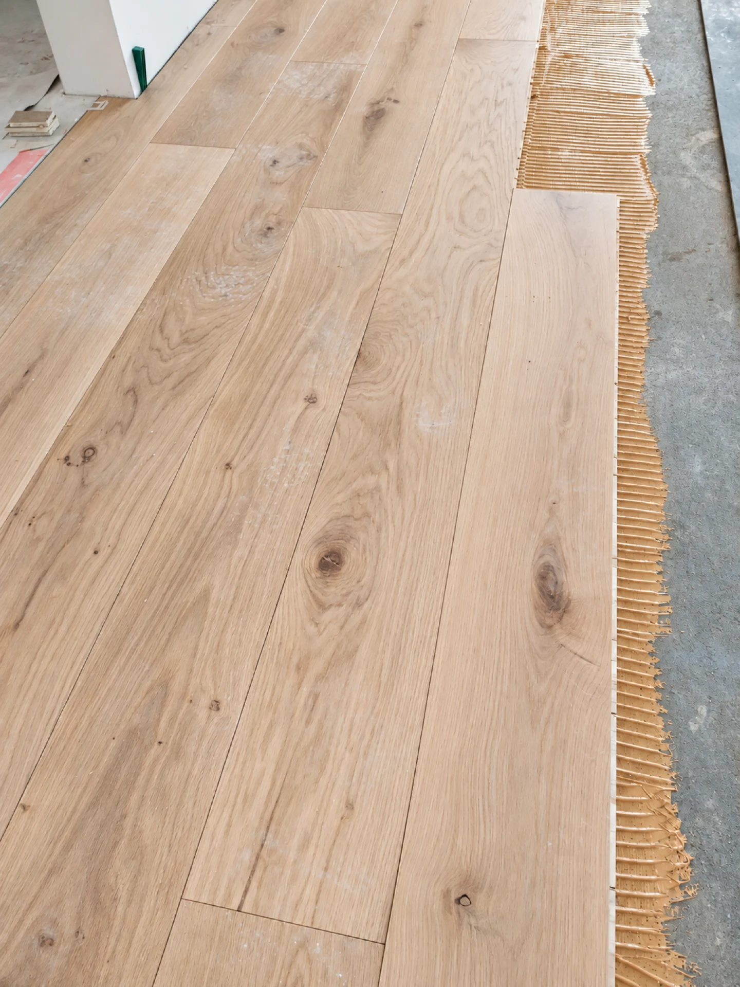 Pose de parquet en chêne collé